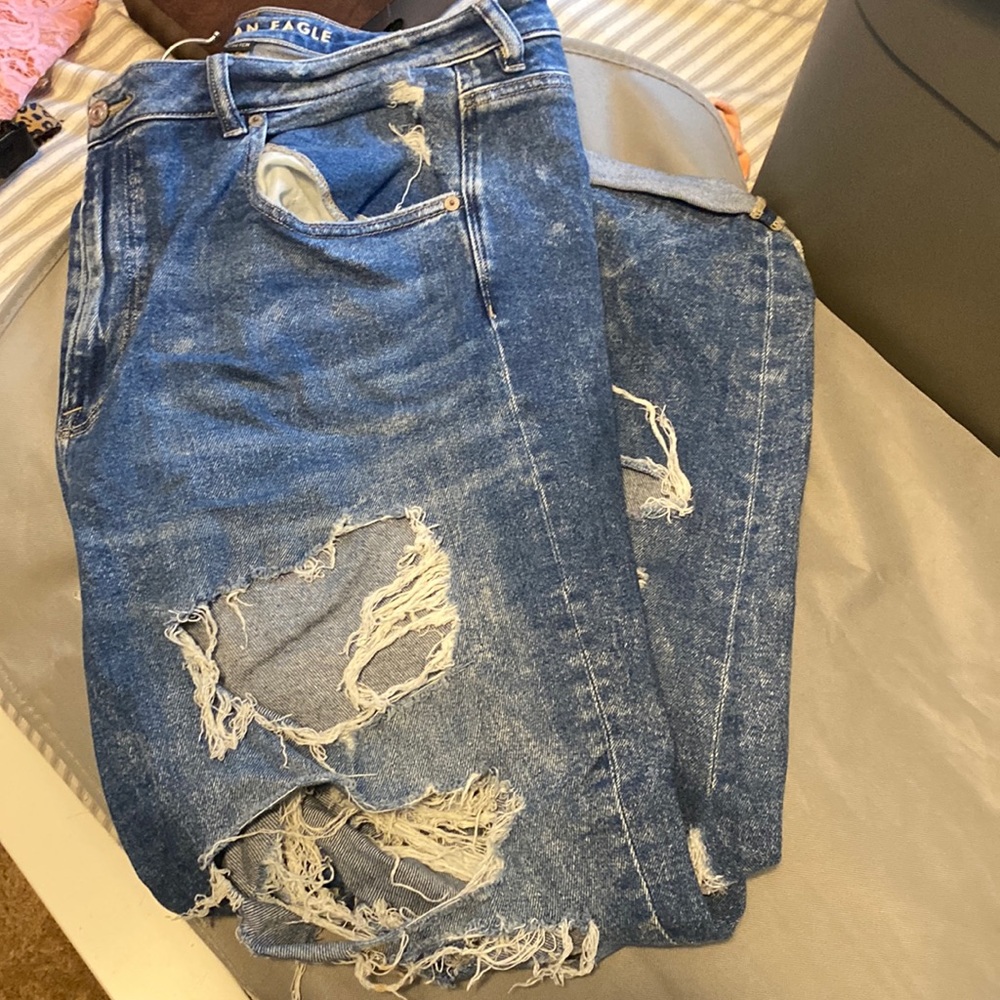 American eagle extreme distressing jeans
